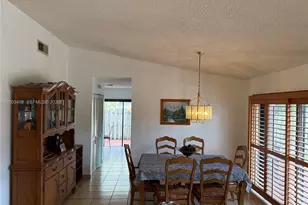 6010 NW 201st Ln, Hialeah, FL 33015 - Photo 21