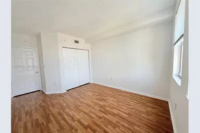 17100 N Bay Rd #1913, Sunny Isles Beach, FL 33160 - Photo 31