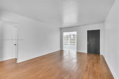 10 Century Ln, Miami Beach, FL 33139 - Photo 9
