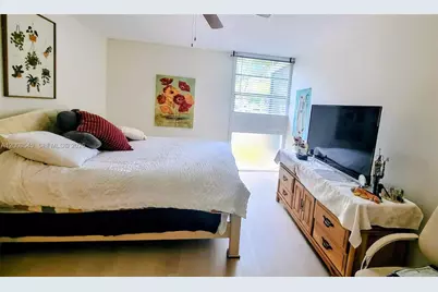 3101 N Country Club Dr #101, Aventura, FL 33180 - Photo 11