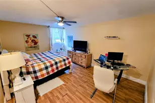 3101 N Country Club Dr, Aventura, FL 33180 - Photo 5