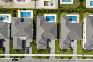 19602 NE 14th Ct, Miami, FL 33179 - Photo 31