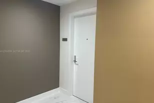 700 NE 24th St, Miami, FL 33137 - Photo 5