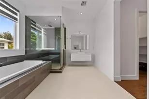 10431 NW 68th Terrace, Doral, FL 33178 - Photo 29