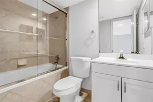 2322 S Cypress Bend Dr, Pompano Beach, FL 33069 - Photo 9