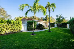 12015 NE 7th Ave, Biscayne Park, FL 33161 - Photo 7