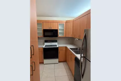 8335 SW 72nd Ave #108D, Miami, FL 33143 - Photo 3