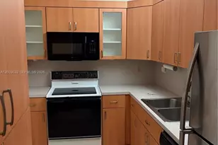 8335 SW 72nd Ave, Miami, FL 33143 - Photo 3