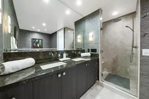 100 S Pointe Dr, Miami Beach, FL 33139 - Photo 25
