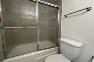 2020 NE 135th St, North Miami, FL 33181 - Photo 15