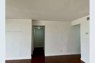 2020 NE 135th St #810, North Miami, FL 33181 - Photo 9