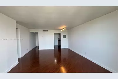 2020 NE 135th St #810, North Miami, FL 33181 - Photo 13