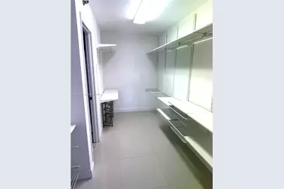 2000 Towerside Ter #407, Miami, FL 33138 - Photo 17