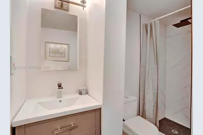 2204 McKinley St, Hollywood, FL 33020 - Photo 17
