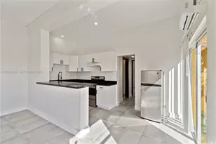2204 McKinley St, Hollywood, FL 33020 - Photo 3