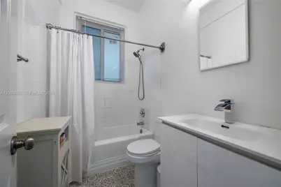 2204 McKinley St, Hollywood, FL 33020 - Photo 29