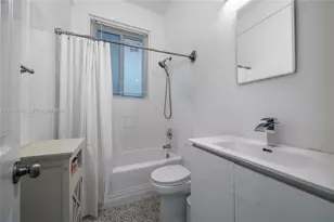 2204 McKinley St, Hollywood, FL 33020 - Photo 29