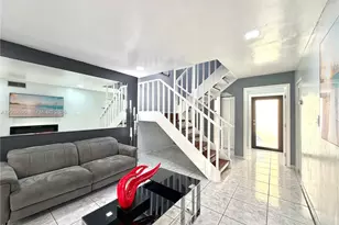 8155 W 9th Ct, Hialeah, FL 33014 - Photo 9