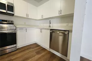 15798 SW 40th St, Miramar, FL 33027 - Photo 3