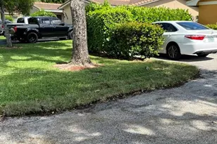 8444 NW 23rd Manor, Coral Springs, FL 33065 - Photo 3