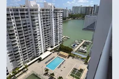 18041 Biscayne Blvd #PH01, Aventura, FL 33160 - Photo 13
