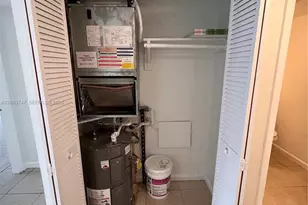 15221 NE 6th Ave, Miami, FL 33162 - Photo 17