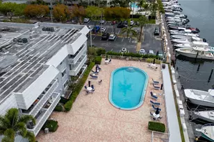 100 Edgewater Dr, Coral Gables, FL 33133 - Photo 23
