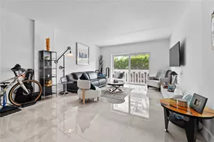 100 Edgewater Dr, Coral Gables, FL 33133 - Photo 7