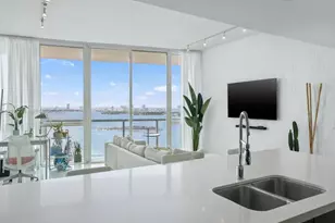 665 NE 25th St, Miami, FL 33137 - Photo 3