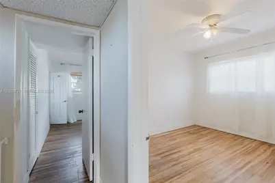 1300 NE 204th St, Miami, FL 33179 - Photo 33