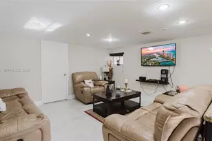 1300 NE 204th St, Miami, FL 33179 - Photo 17