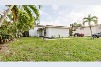 1300 NE 204th St, Miami, FL 33179 - Photo 55