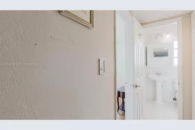 1300 NE 204th St, Miami, FL 33179 - Photo 29