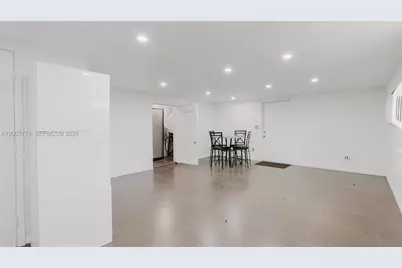 1300 NE 204th St, Miami, FL 33179 - Photo 49