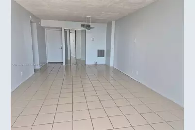 2655 Collins Ave #2406, Miami Beach, FL 33140 - Photo 13