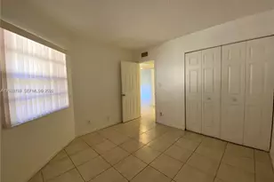 4033 Lakeside Dr, Tamarac, FL 33319 - Photo 13