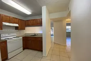 4033 Lakeside Dr, Tamarac, FL 33319 - Photo 3