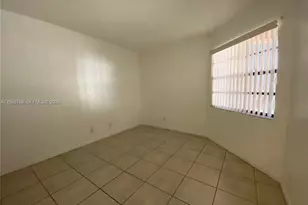 4033 Lakeside Dr, Tamarac, FL 33319 - Photo 11