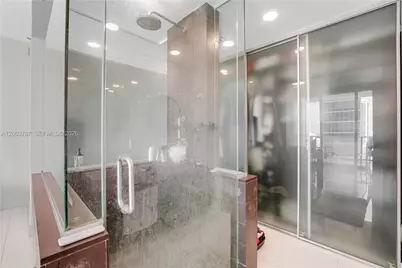 1040 Biscayne Blvd #1905, Miami, FL 33132 - Photo 13