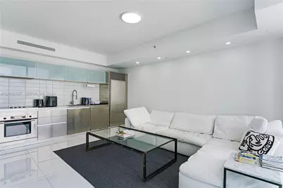 1040 Biscayne Blvd #1905, Miami, FL 33132 - Photo 5