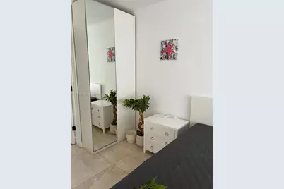 906 NE 6th St #0, Hallandale Beach, FL 33009 - Photo 17