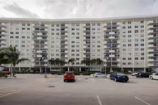 401 Golden Isles Dr, Hallandale Beach, FL 33009 - Photo 33
