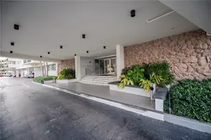 401 Golden Isles Dr, Hallandale Beach, FL 33009 - Photo 37
