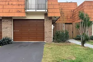 8308 N Coral Cir, North Lauderdale, FL 33068 - Photo 3