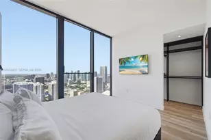 20 NE 11th St, Miami, FL 33132 - Photo 23