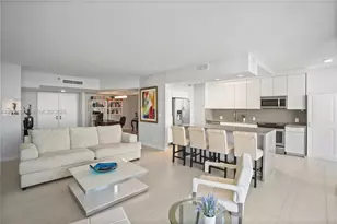 20281 E Country Club Dr, Aventura, FL 33180 - Photo 9