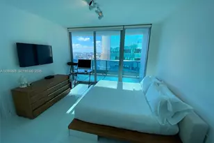 200 Biscayne Blvd Way, Miami, FL 33131 - Photo 11