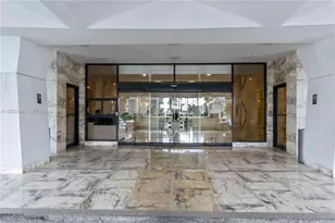 5700 Collins Ave, Miami Beach, FL 33140 - Photo 7