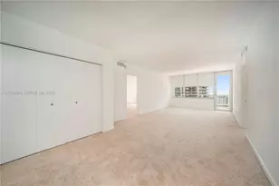 5700 Collins Ave, Miami Beach, FL 33140 - Photo 11
