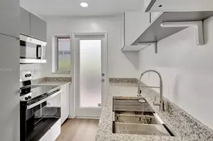 1334 Euclid Ave, Miami Beach, FL 33139 - Photo 9
